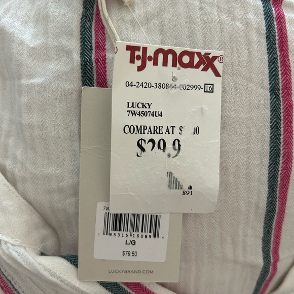 BRAND NEW W/ TAGS White Striped Top - Picture 5 of 7